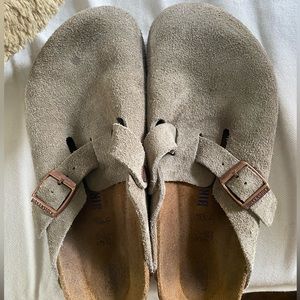 Only selling because I was stupid and didn’t realize what size they were